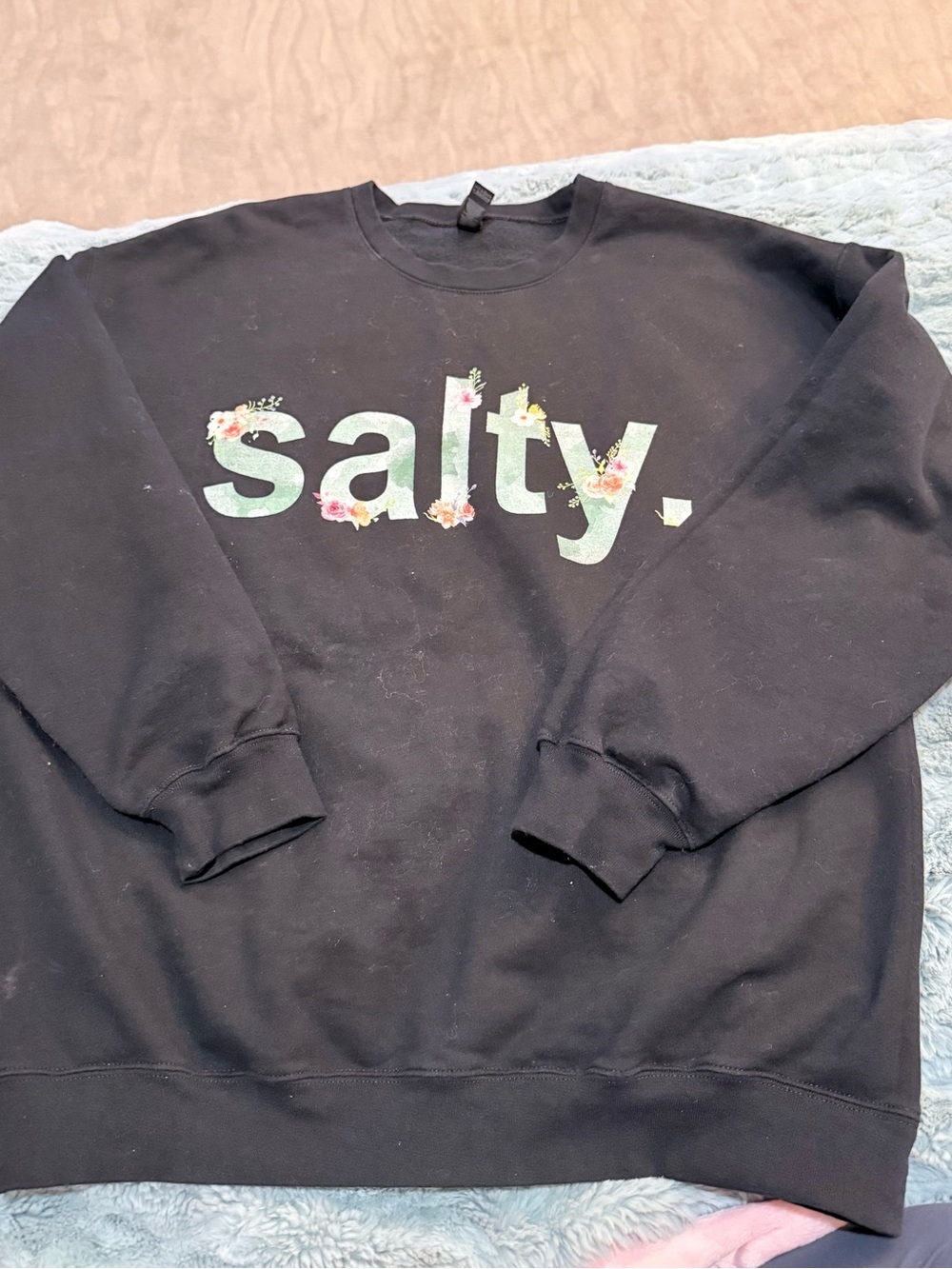 Gildan Black Crewneck Sweatshirt with Floral "salty." Graphic Size Large